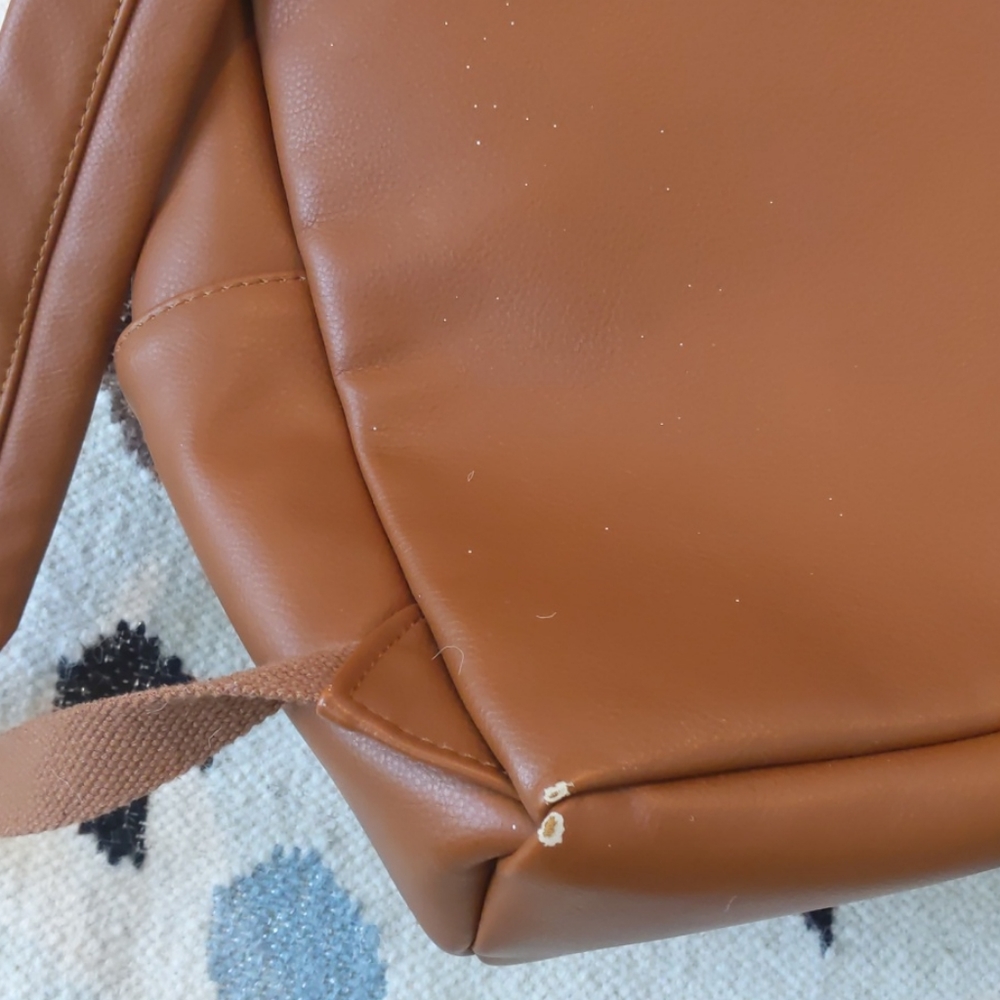 Pleather backpack - Picture 3 of 5